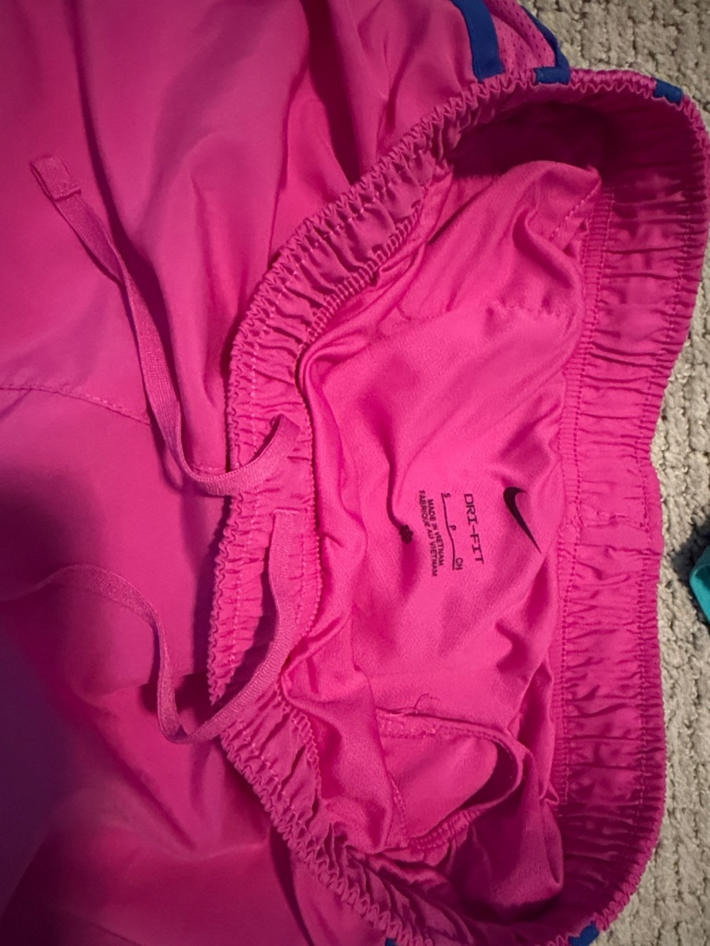 Bundle lot set of 5 Nike Dri-Fit Shorts Womens Size S - Picture 2 of 7